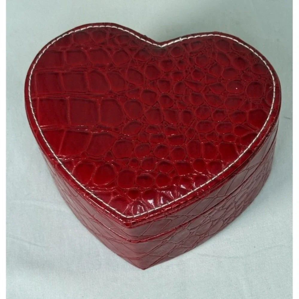 Red Heart Shaped Jewelry Box‎ Faux Leather Travel Storage Organizer Case 86-00